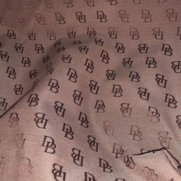 Dooney & Bourke hobo purse - Picture 5 of 11